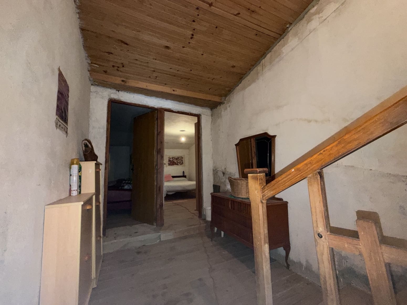 Villa for sale in Alar del Rey with garage - € 35,000 (Ref: 9838992)