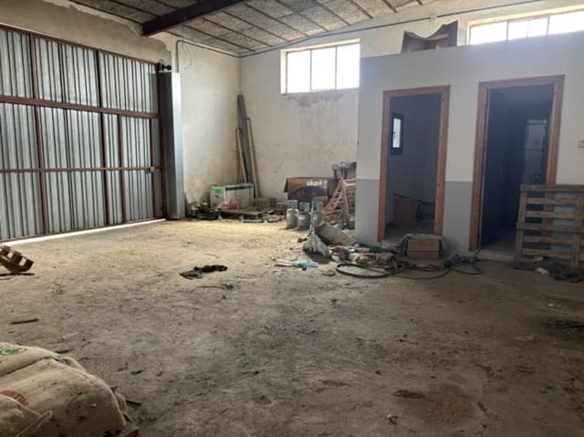 Local Comercial en Aguilar de Campoo en venta - 190.000 € (Ref: 9838993)