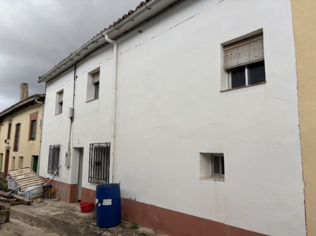 4 soveværelse Villa til salg i Sotresgudo - € 29.000 (Ref: 9838994)