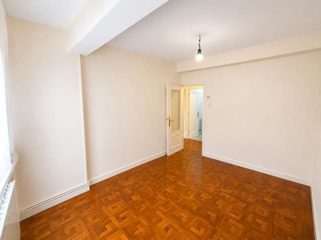 Piso de 3 habitaciones en Torrelavega en venta - 140.000 € (Ref: 9840286)