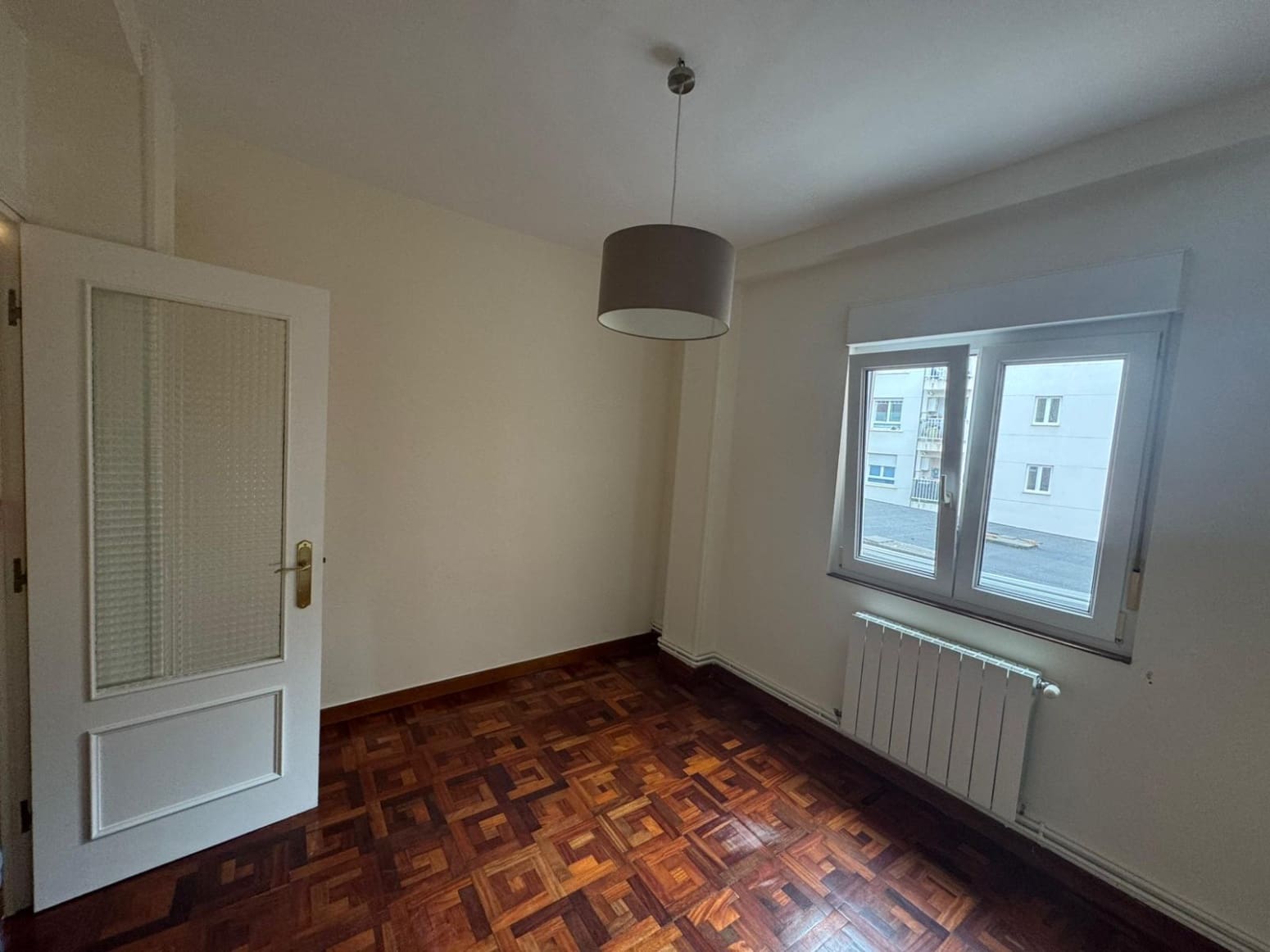 Piso de 3 habitaciones en Torrelavega en venta - 140.000 € (Ref: 9840286)