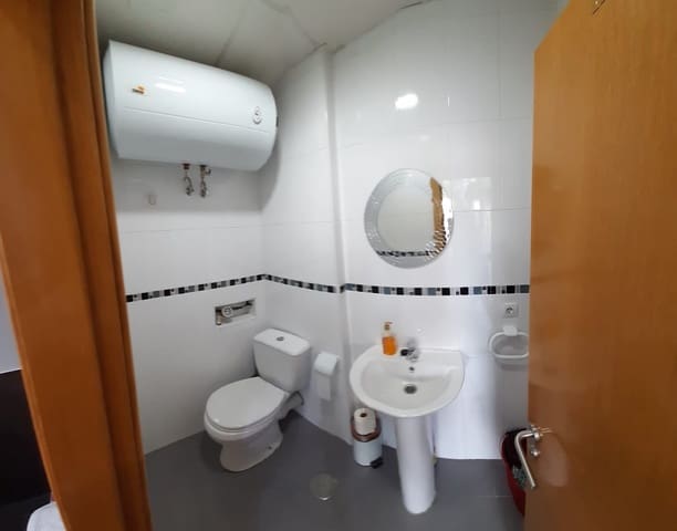 Erhverv til salg i Torrelavega - € 50.000 (Ref: 9842687)