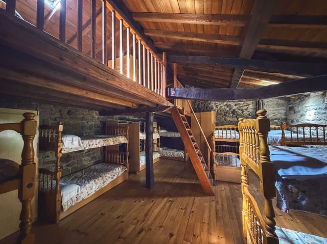 48 Zimmer Villa zu vermieten in Valderredible mit Garage - 200 € (Ref: 9849144)
