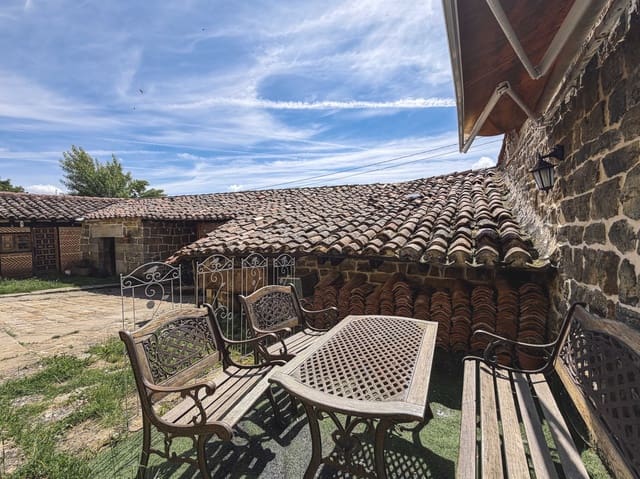 48 Zimmer Villa zu vermieten in Valderredible mit Garage - 200 € (Ref: 9849144)
