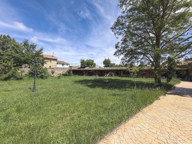 48 Zimmer Villa zu vermieten in Valderredible mit Garage - 200 € (Ref: 9849144)