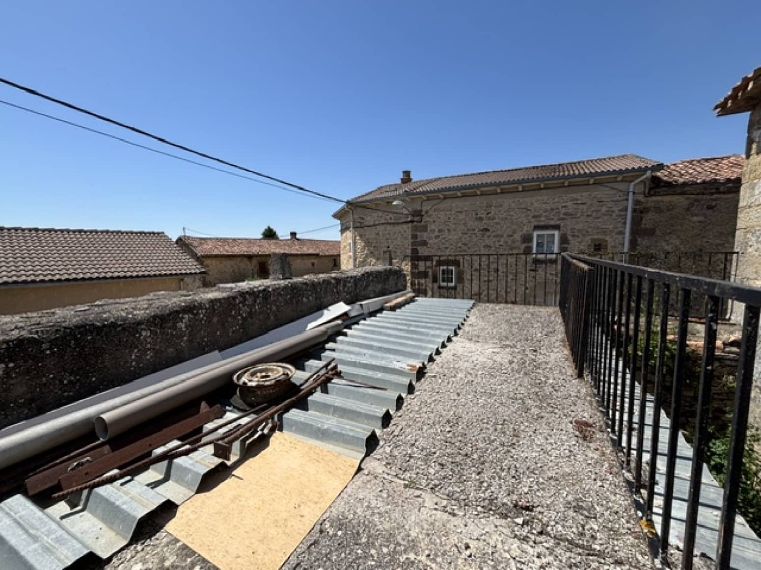2 slaapkamer Villa te koop in Aguilar de Campoo met garage - € 60.000 (Ref: 9880682)