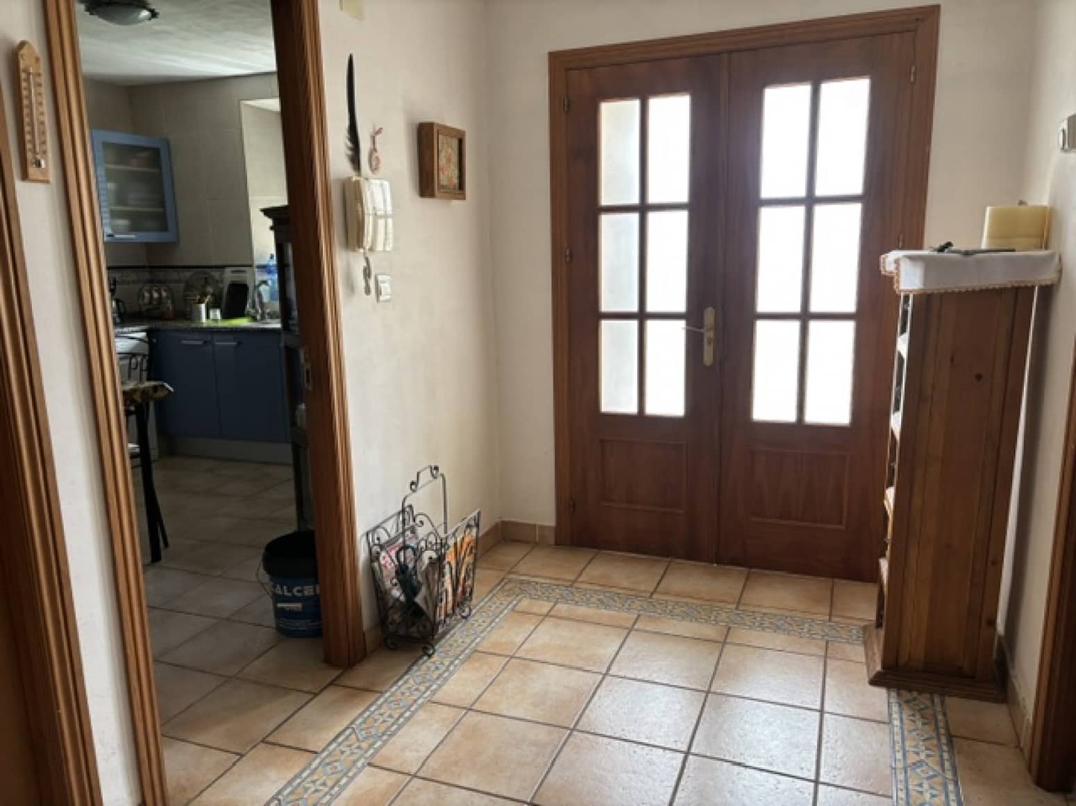 Chalet de 4 habitaciones en Valle de Valdelucio en venta - 230.000 € (Ref: 9915341)