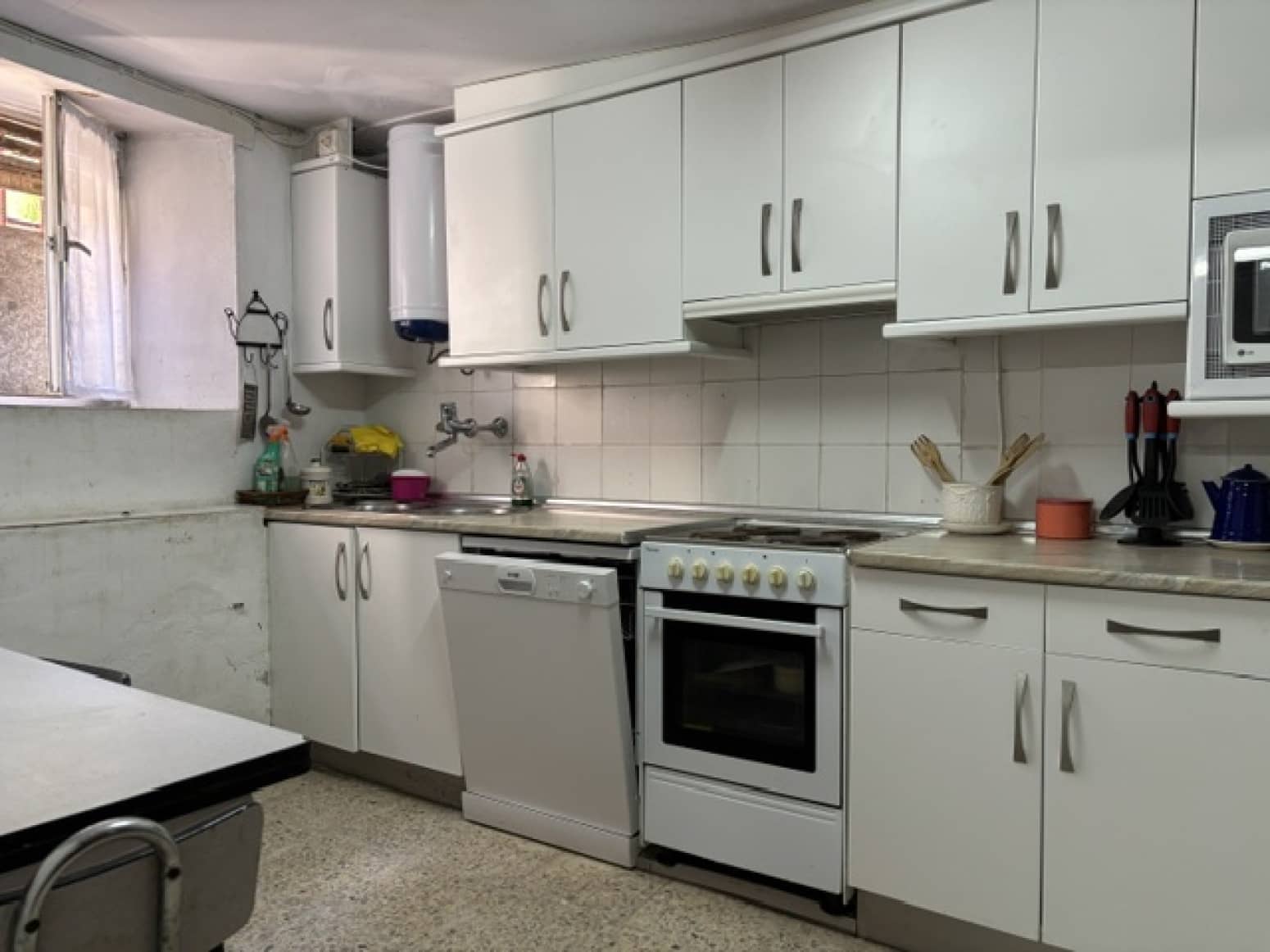 4 bedroom Villa for sale in Pomar de Valdivia - € 75,000 (Ref: 9915342)