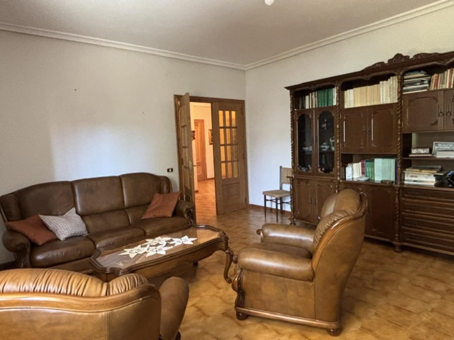Chalet de 4 habitaciones en Villanueva de Arriba en venta con garaje - 165.000 € (Ref: 9928907)