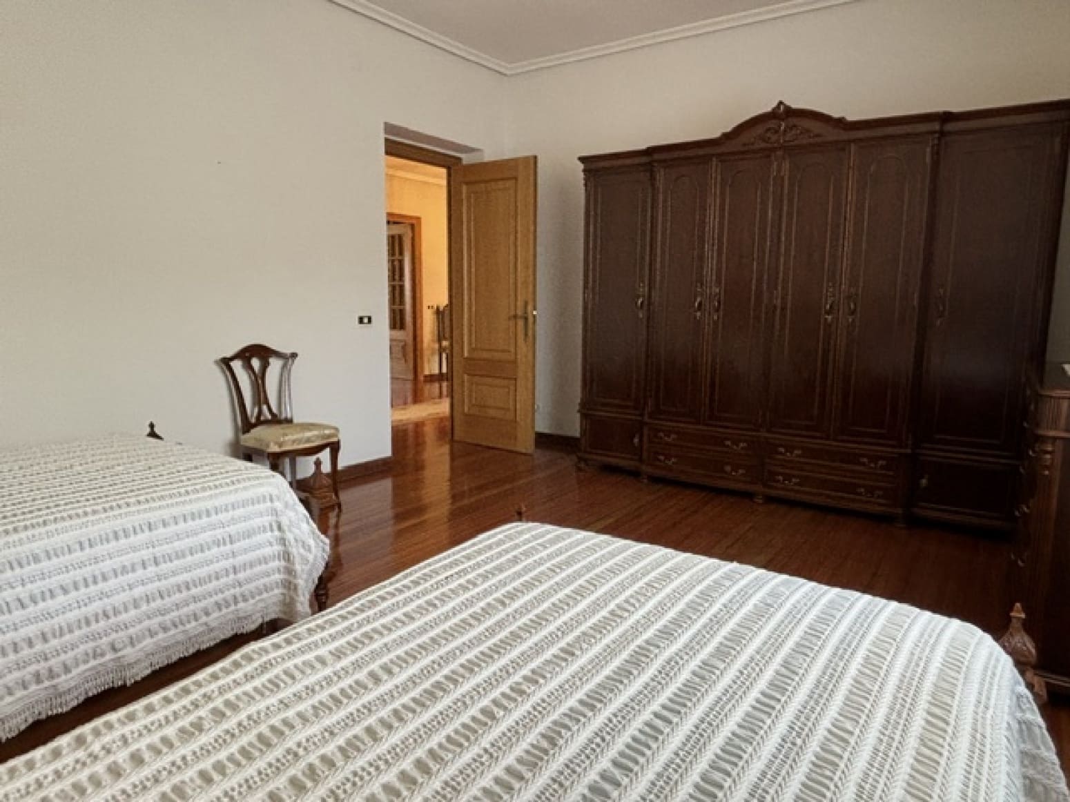 Chalet de 4 habitaciones en Villanueva de Arriba en venta con garaje - 165.000 € (Ref: 9928907)