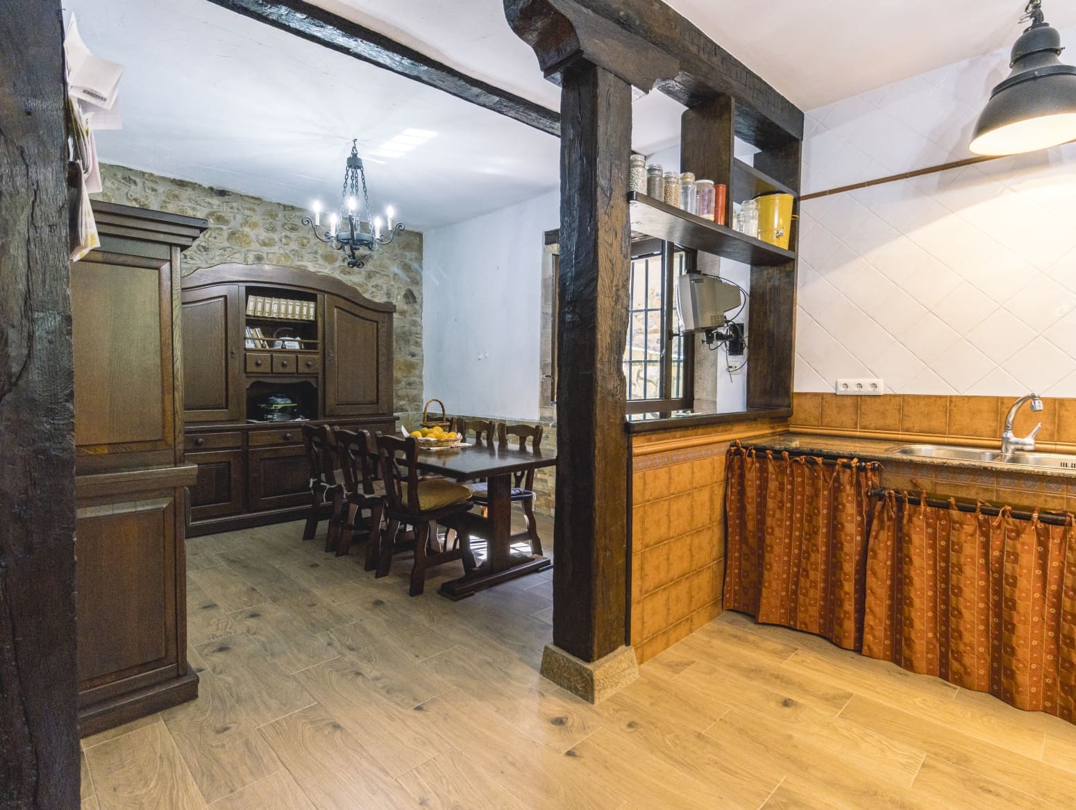 4 soveværelse Villa til salg i Anievas med garage - € 535.000 (Ref: 9943925)