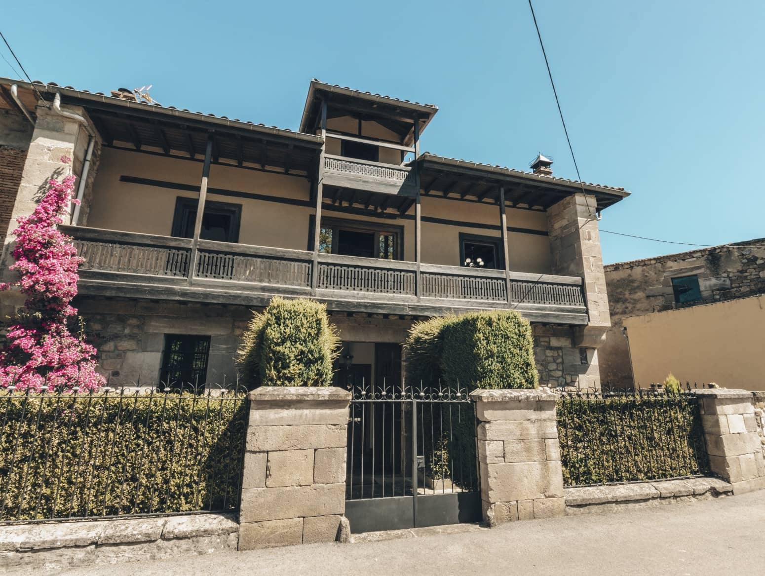 4 soveværelse Villa til salg i Anievas med garage - € 535.000 (Ref: 9943925)