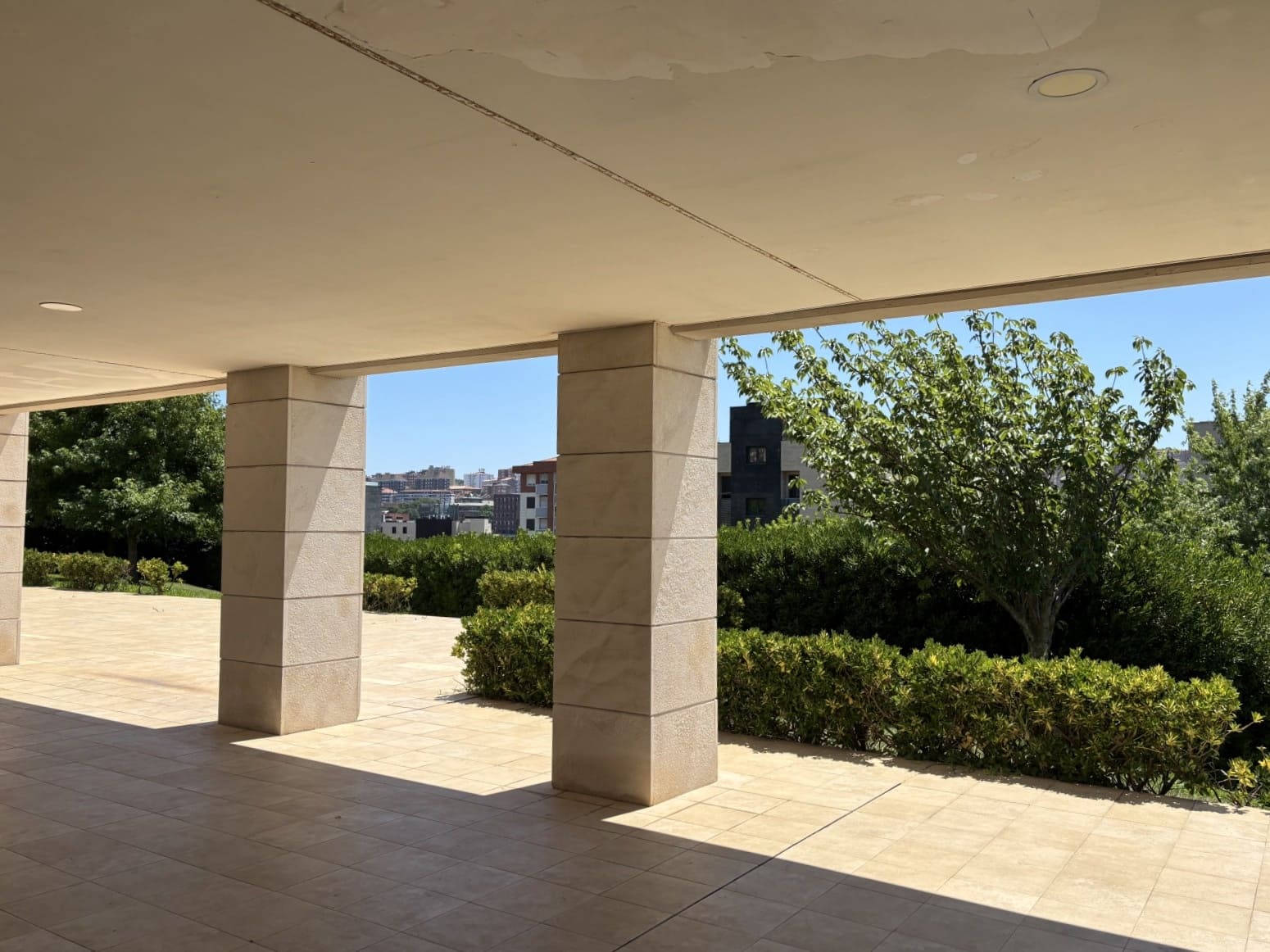 2 bedroom Flat for sale in Santander with pool garage - € 410,000 (Ref: 9966274)