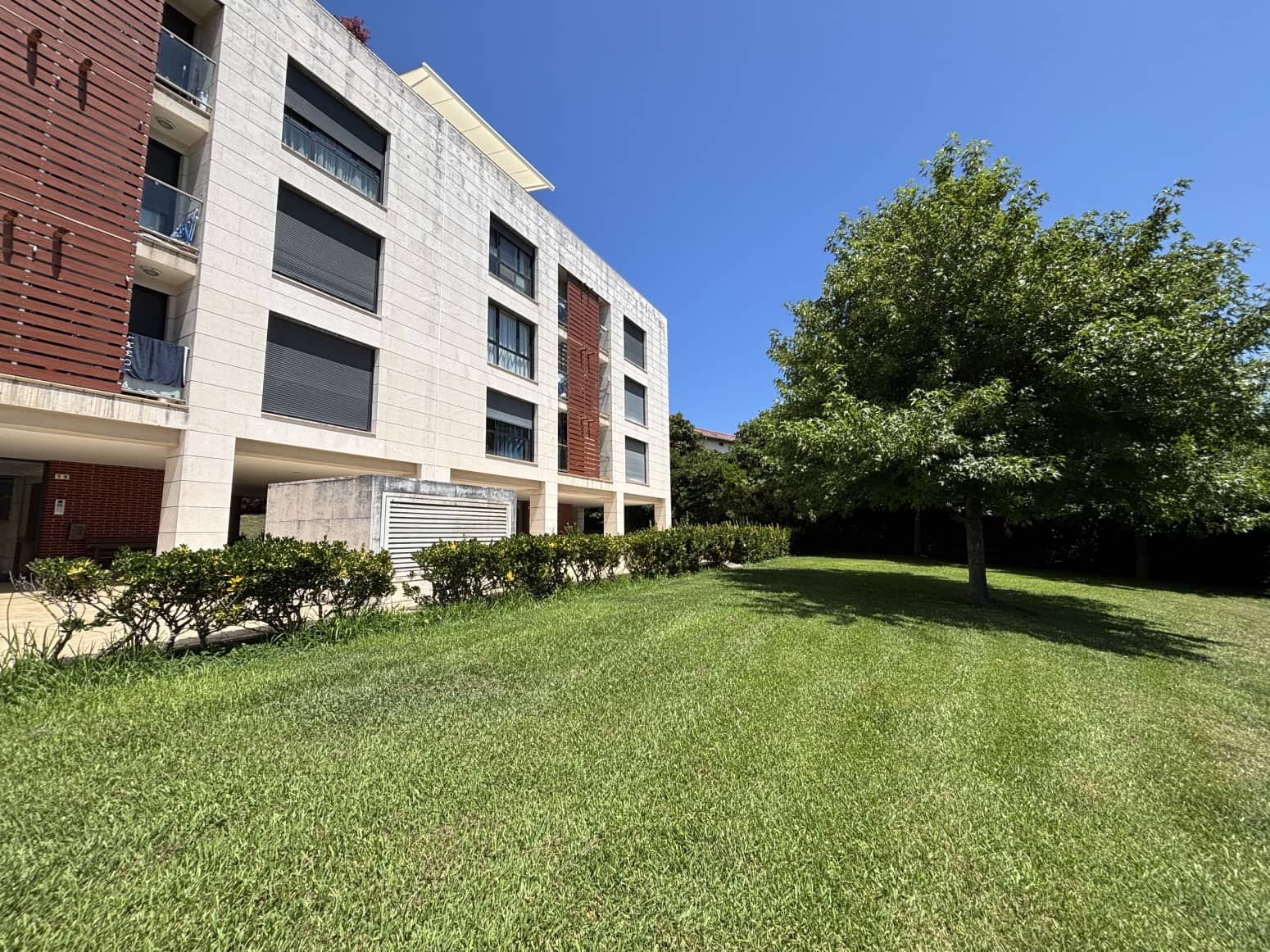 2 bedroom Flat for sale in Santander with pool garage - € 410,000 (Ref: 9966274)