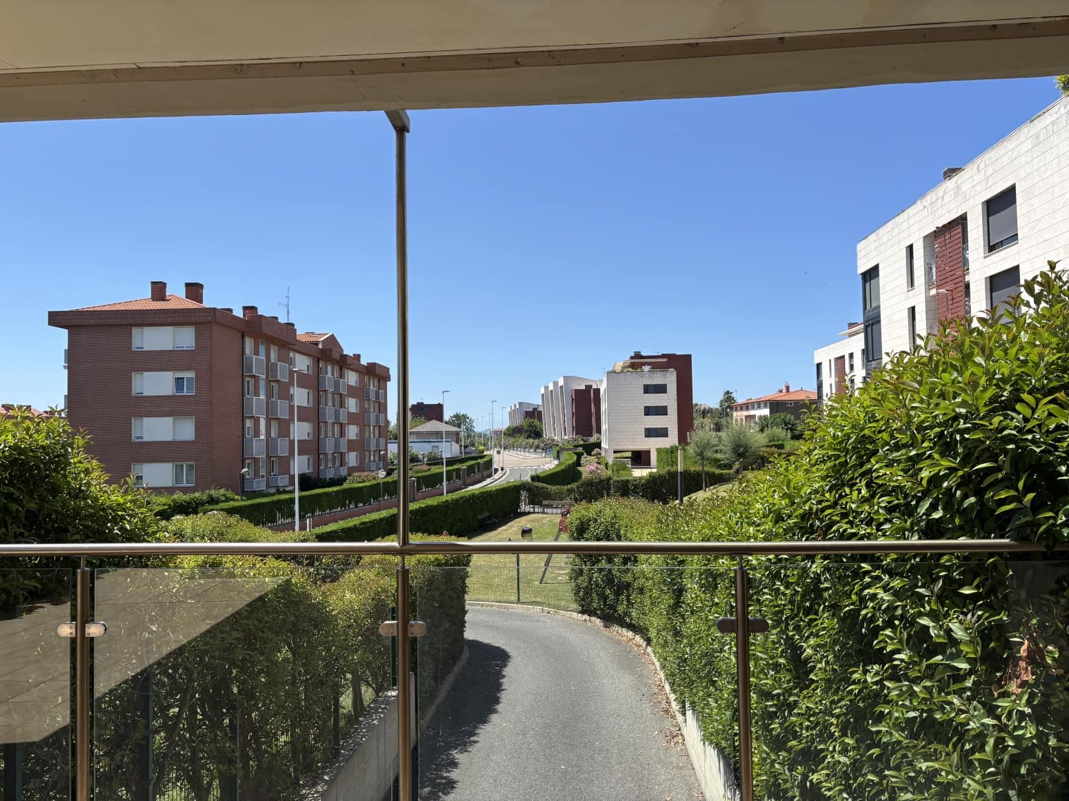 2 bedroom Flat for sale in Santander with pool garage - € 410,000 (Ref: 9966274)