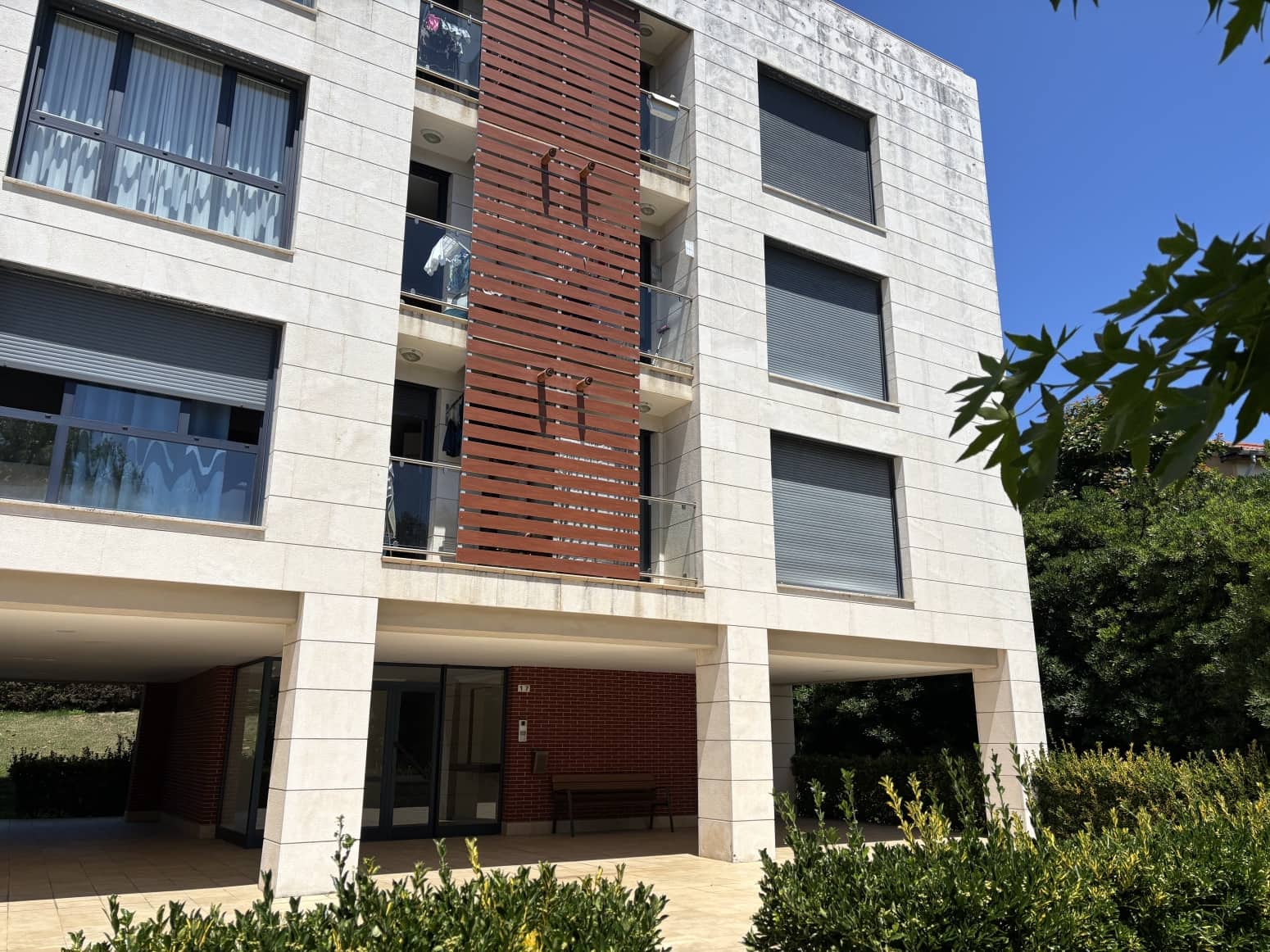 2 bedroom Flat for sale in Santander with pool garage - € 410,000 (Ref: 9966274)