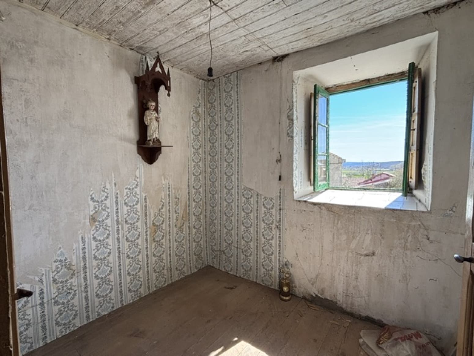 4 soveværelse Villa til salg i Barruelo de Santullan - € 105.000 (Ref: 9966278)