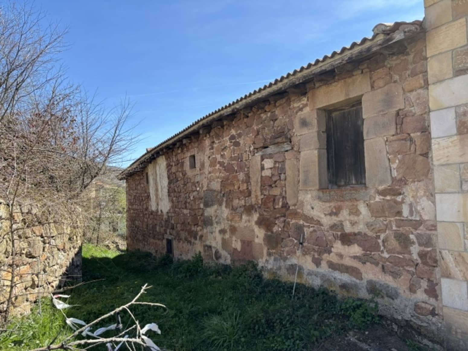4 soveværelse Villa til salg i Barruelo de Santullan - € 105.000 (Ref: 9966278)