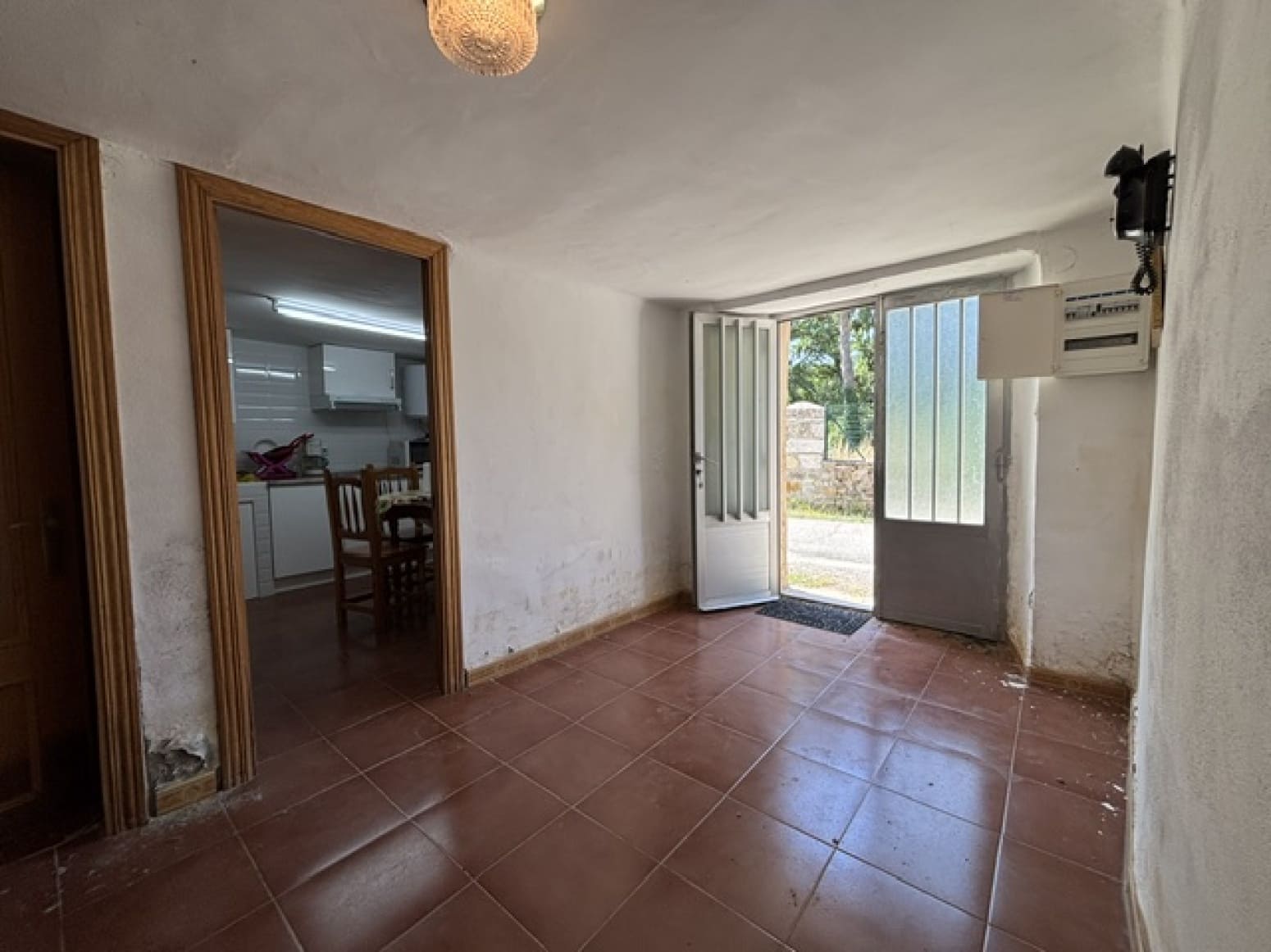 3 bedroom Villa for sale in Basconcillos del Tozo with garage - € 25,000 (Ref: 9967292)