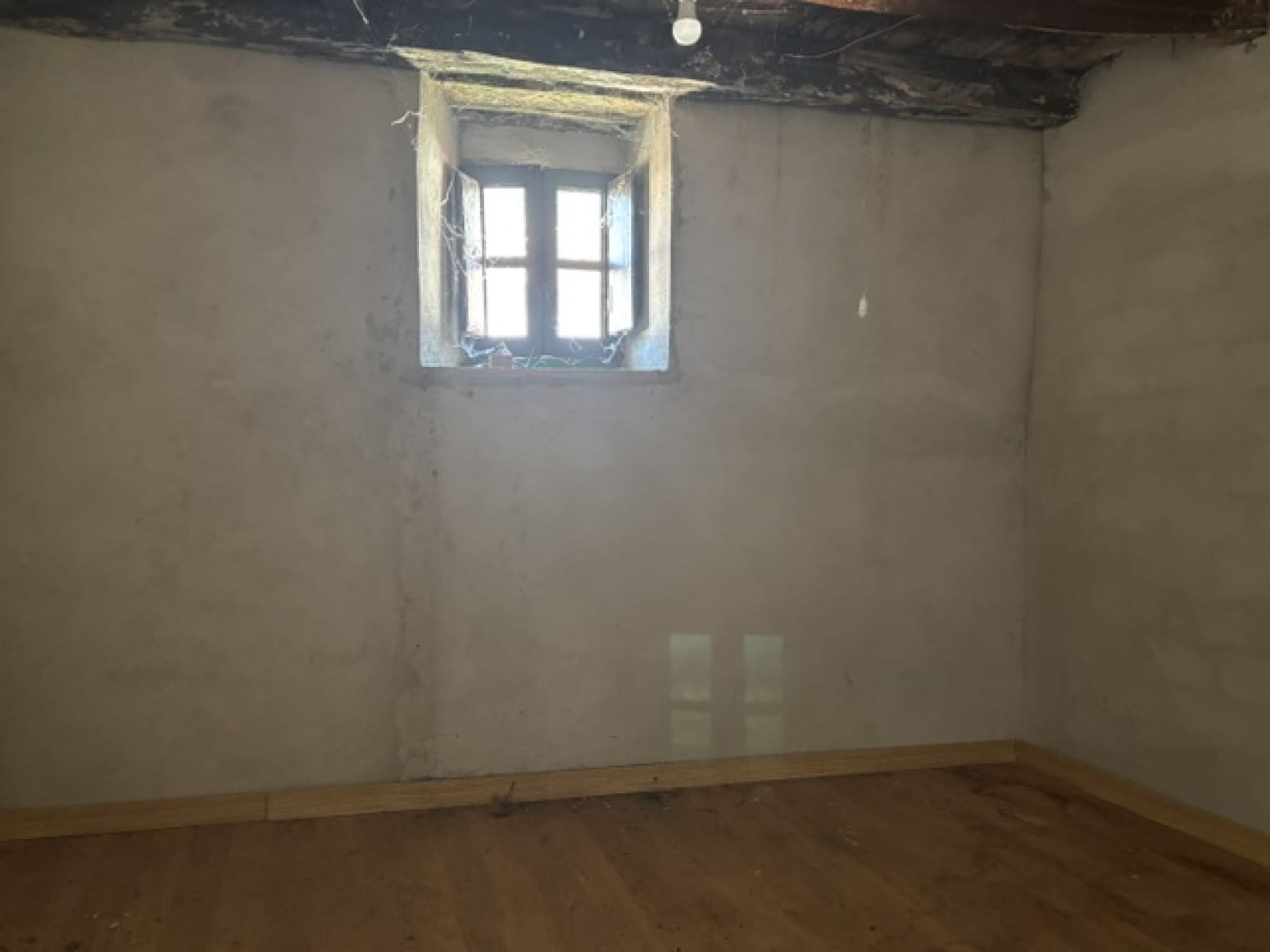 3 bedroom Villa for sale in Basconcillos del Tozo with garage - € 25,000 (Ref: 9967292)