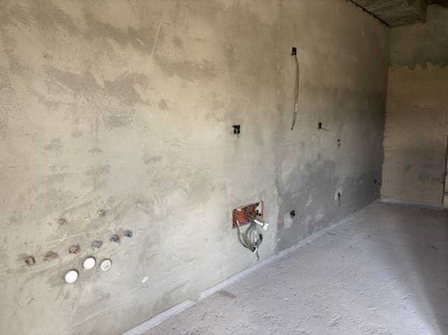 Chalet de 4 habitaciones en Valle de Valdelucio en venta con garaje - 110.000 € (Ref: 9978431)