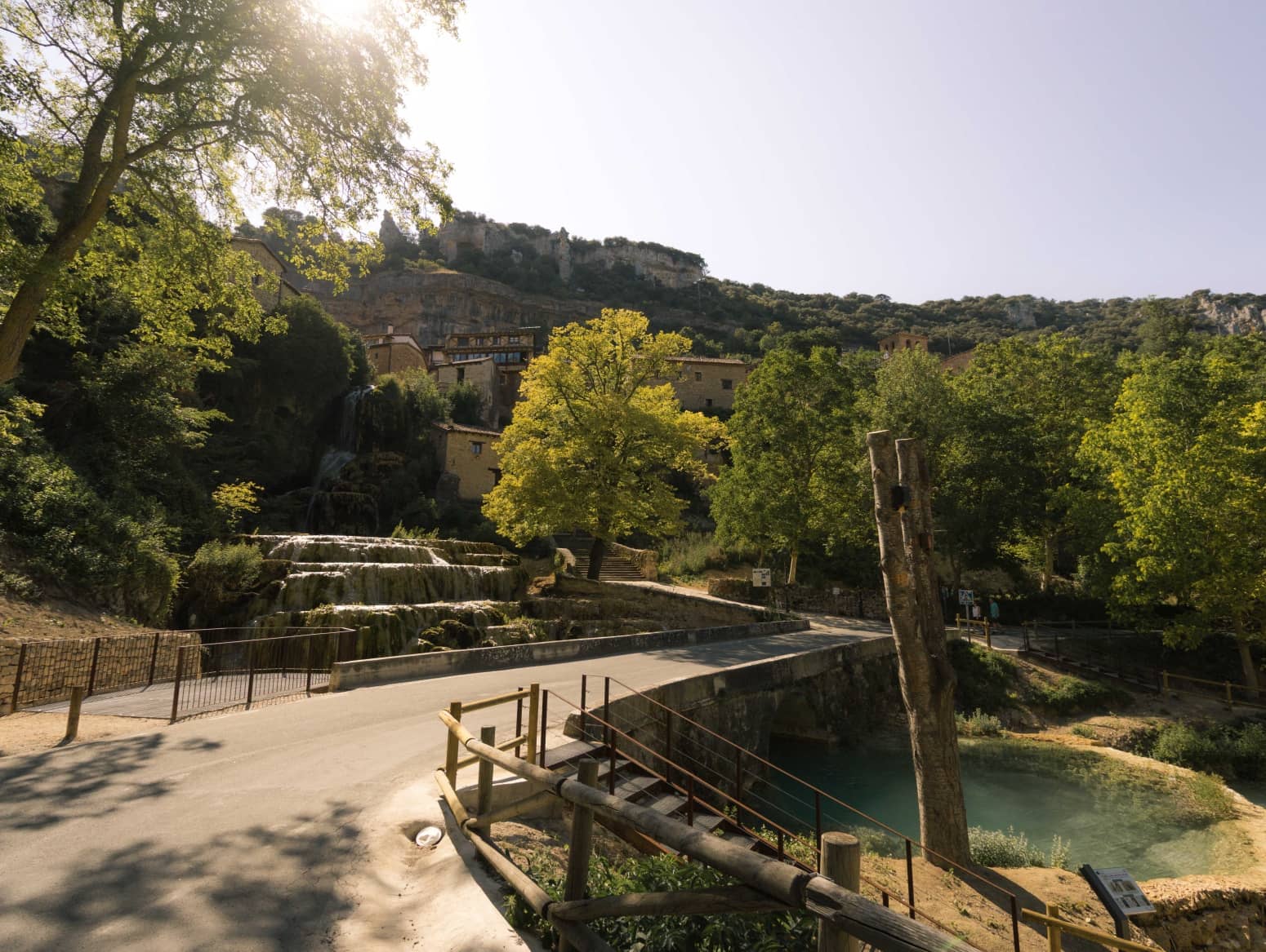 Negocio de 2 habitaciones en Valle de Sedano en venta - 600.000 € (Ref: 9979534)