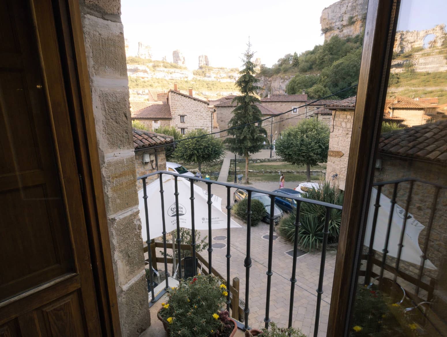 Negocio de 2 habitaciones en Valle de Sedano en venta - 600.000 € (Ref: 9979534)