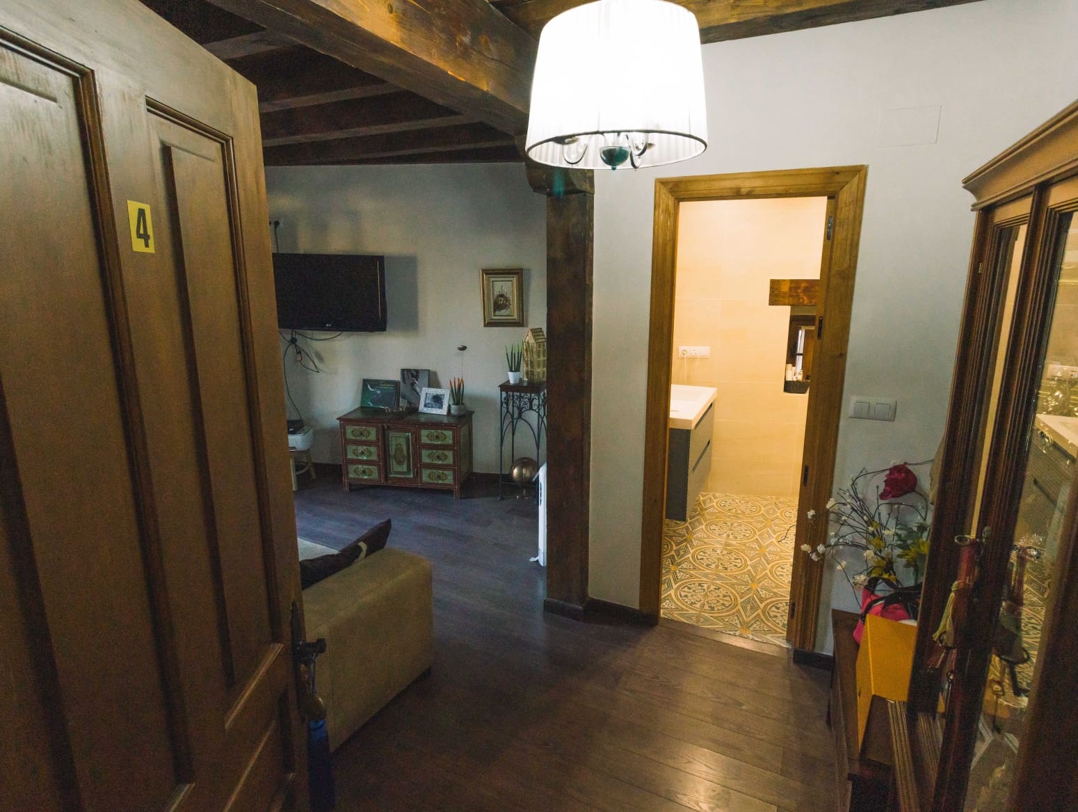 Negocio de 2 habitaciones en Valle de Sedano en venta - 600.000 € (Ref: 9979534)