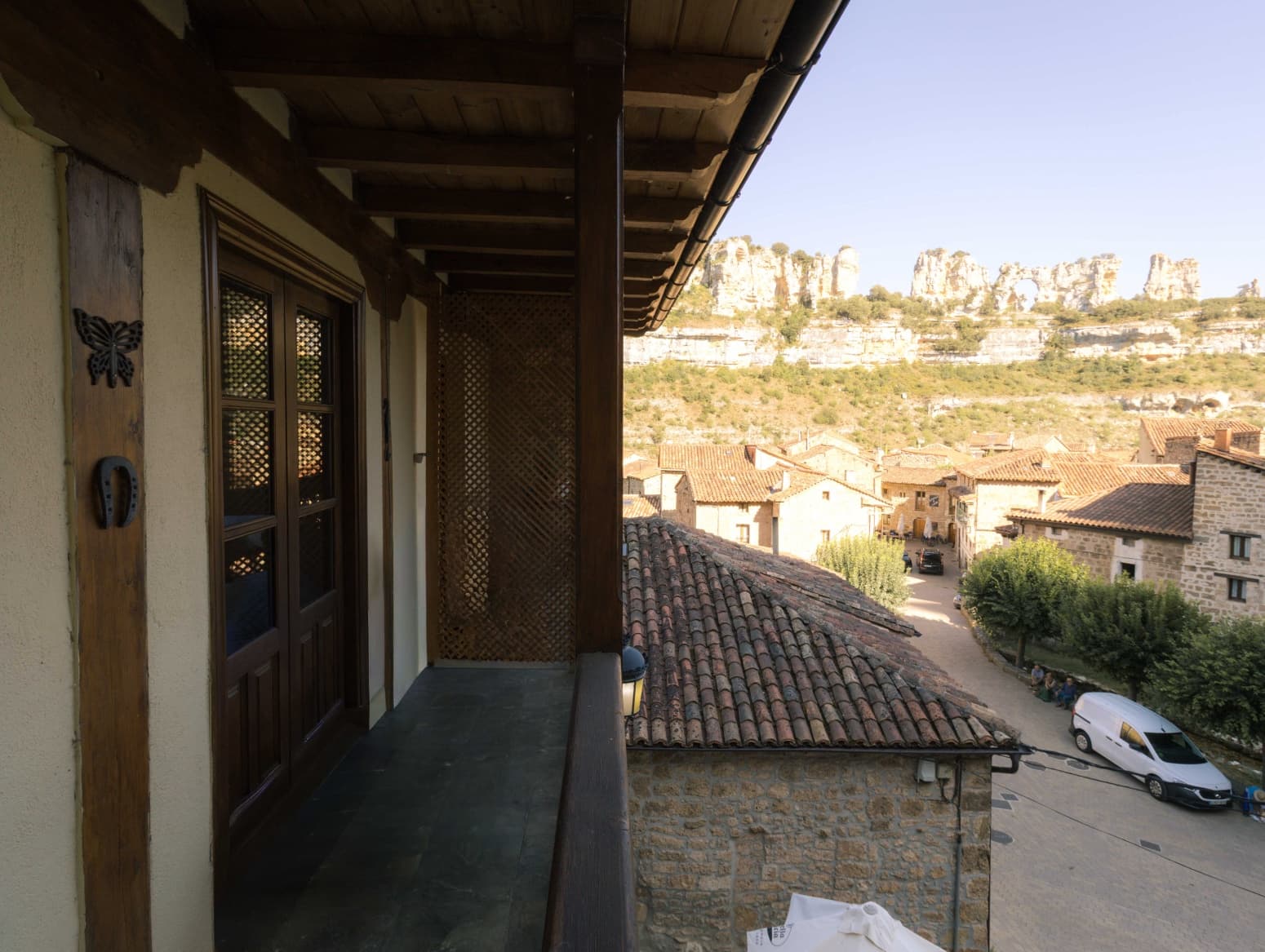 Negocio de 2 habitaciones en Valle de Sedano en venta - 600.000 € (Ref: 9979534)