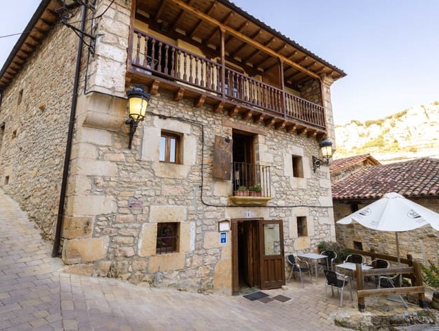 2 soverom Bedrift til salgs i Valle de Sedano - € 600 000 (Ref: 9979534)