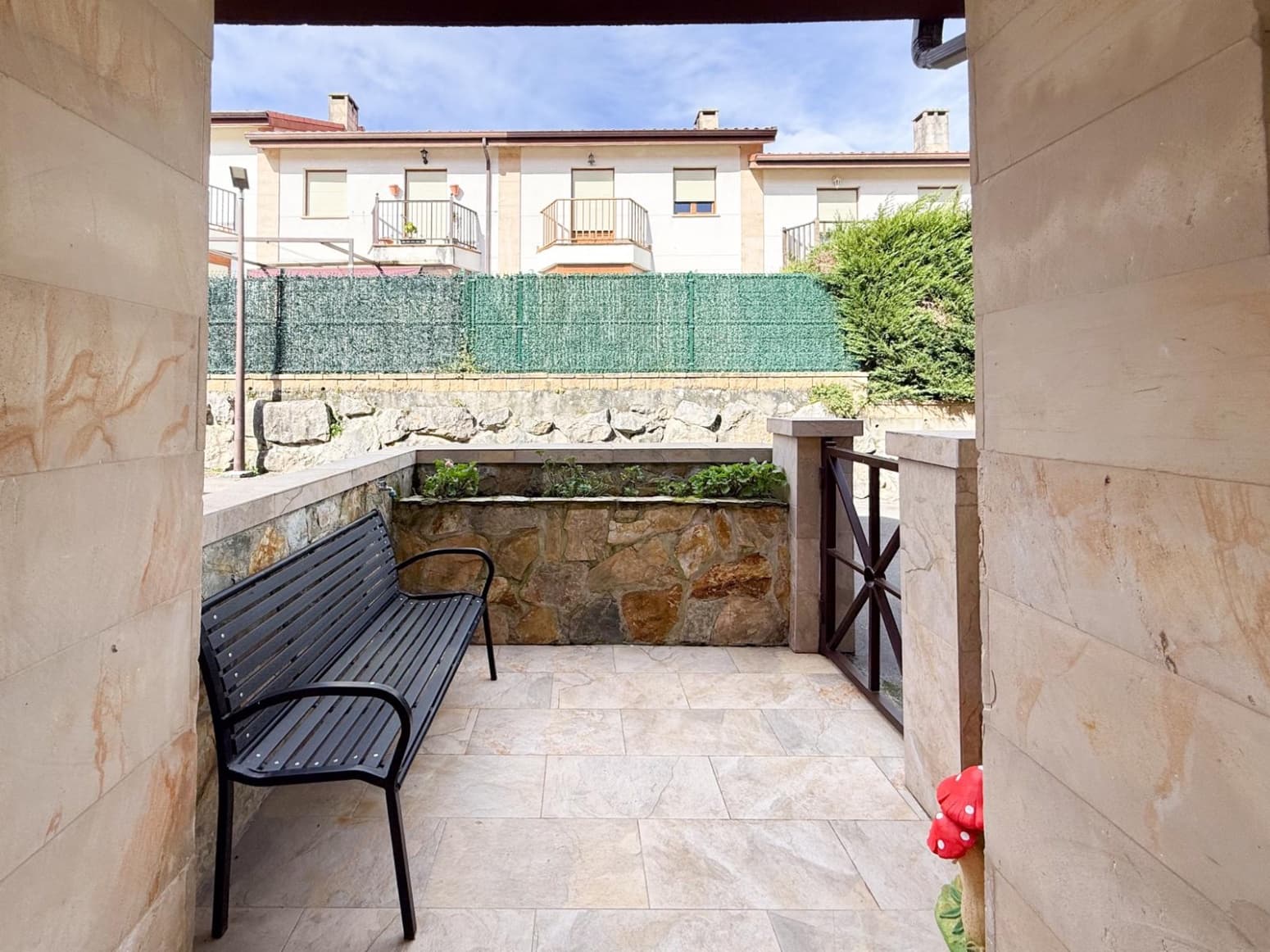 3 sypialnia Willa na sprzedaż w Valles z garażem - 325 000 € (Ref: 9996705)