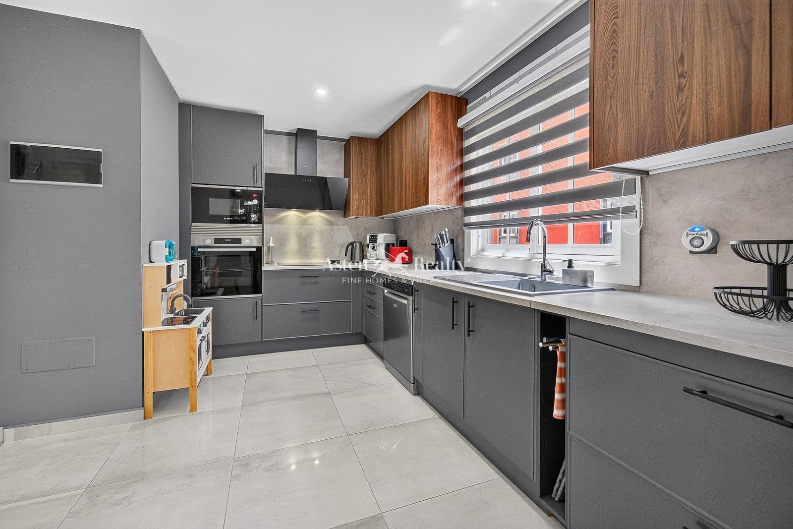 3 Zimmer Haus zu verkaufen in Adeje mit Pool Garage - 550.000 € (Ref: 10000957)