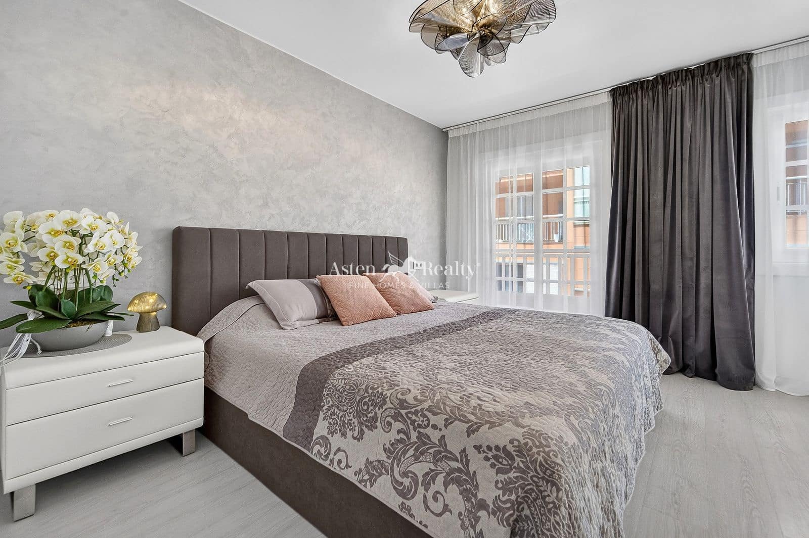 3 Zimmer Haus zu verkaufen in Adeje mit Pool Garage - 550.000 € (Ref: 10000957)