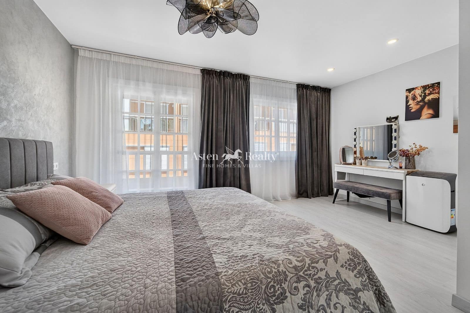 3 Zimmer Haus zu verkaufen in Adeje mit Pool Garage - 550.000 € (Ref: 10000957)