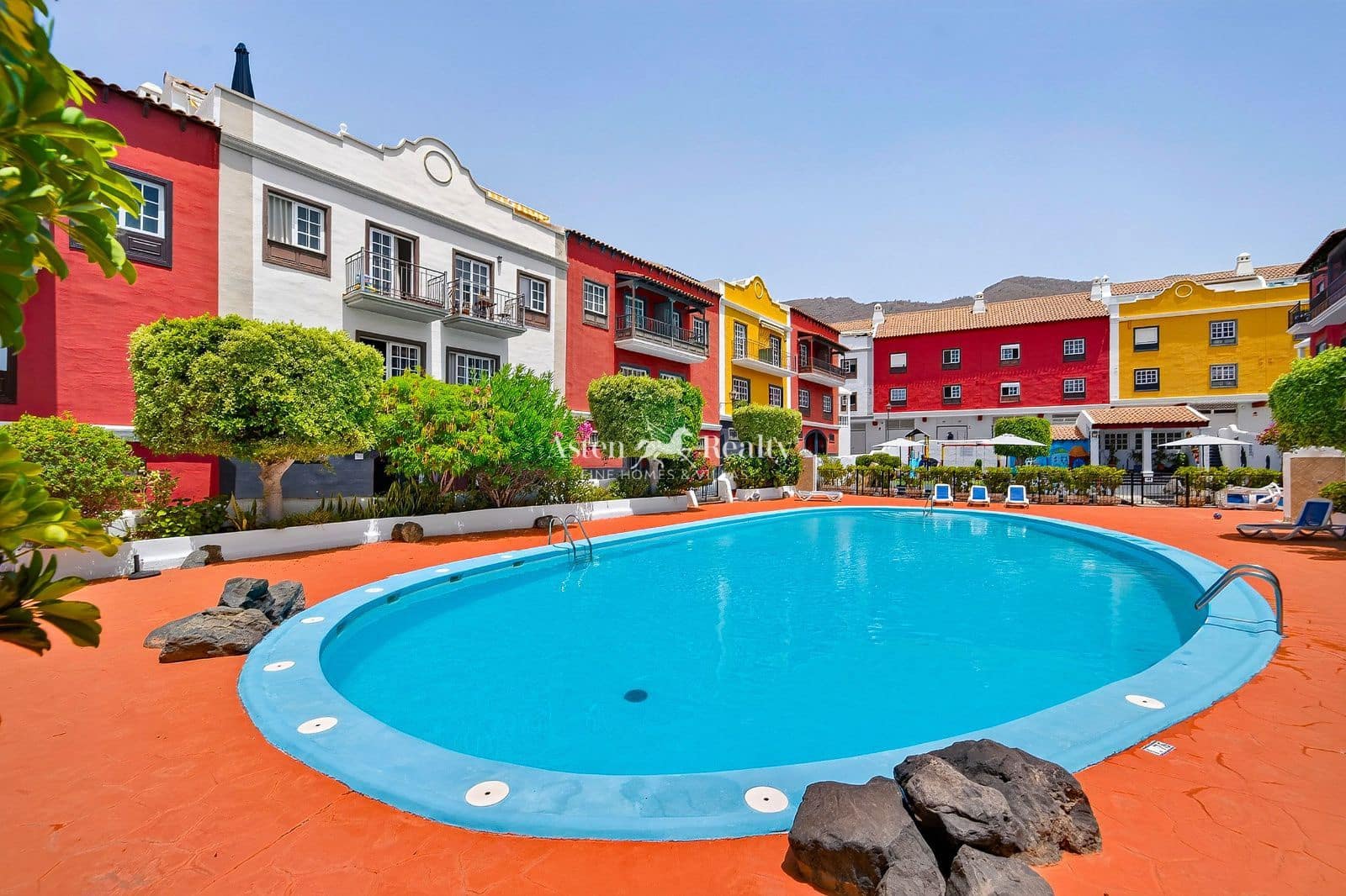 3 Zimmer Haus zu verkaufen in Adeje mit Pool Garage - 550.000 € (Ref: 10000957)