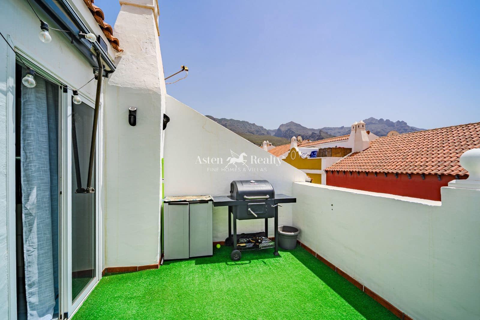 3 Zimmer Haus zu verkaufen in Adeje mit Pool Garage - 550.000 € (Ref: 10000957)