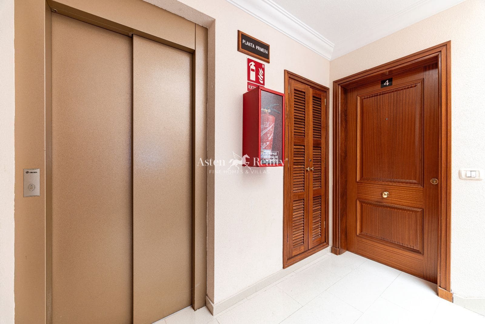 2 chambre Appartement à vendre à Las Galletas - 197 000 € (Ref: 10001339)