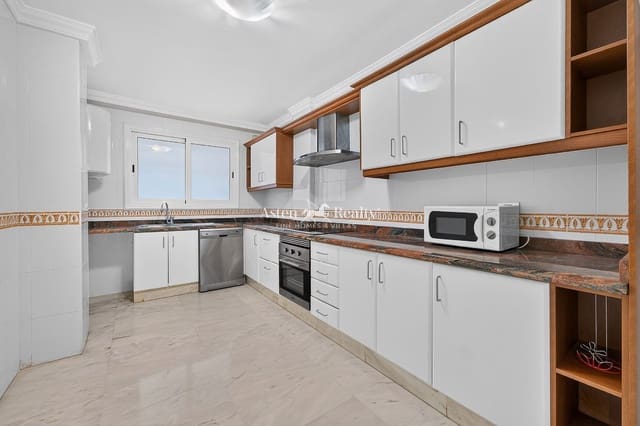 2 soverom Leilighet til salgs i Los Gigantes, Santiago del Teide med svømmebasseng garasje - € 440 000 (Ref: 10001341)