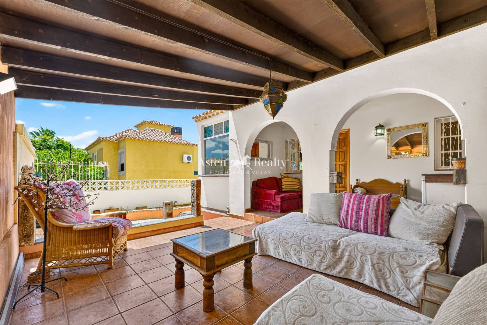3 bedroom Villa for sale in Chayofa with pool garage - € 589,500 (Ref: 10014136)