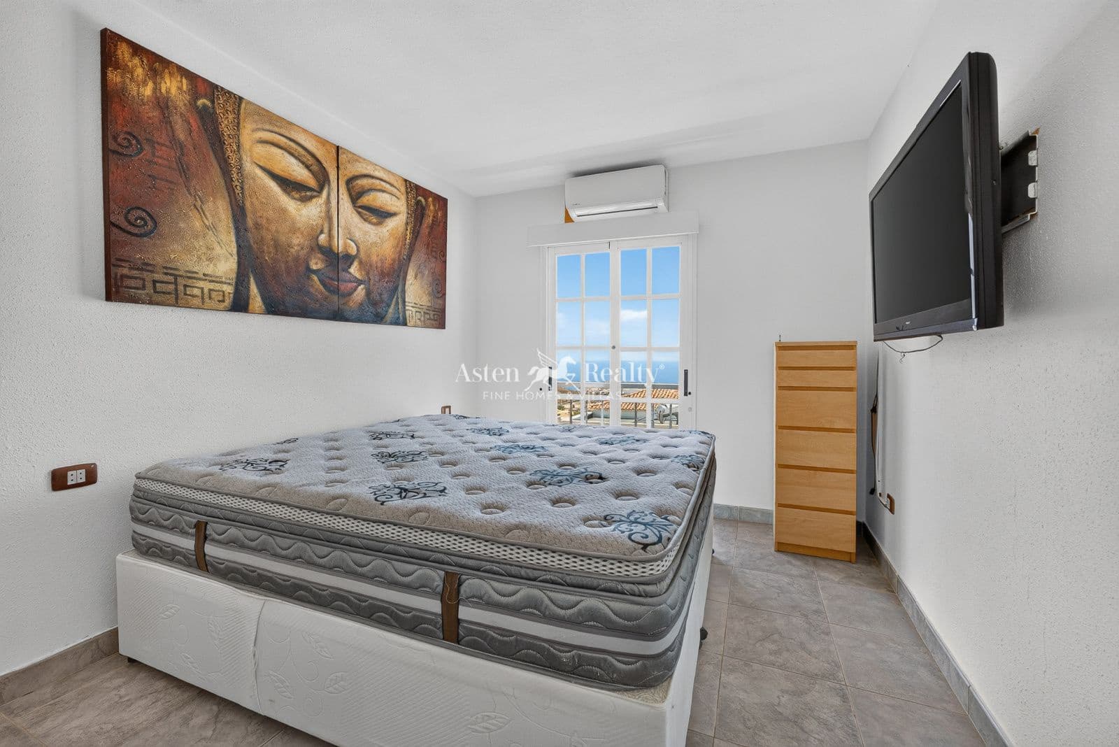 3 bedroom Villa for sale in Chayofa with pool garage - € 589,500 (Ref: 10014136)