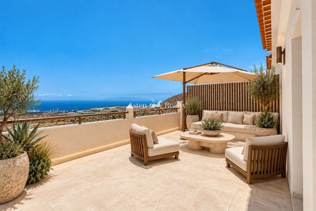3 Zimmer Villa zu verkaufen in Chayofa, Arona mit Pool Garage - 589.500 € (Ref: 10014136)