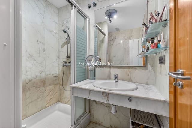 Casa de 4 habitaciones en Playa del Duque, Adeje en venta con piscina garaje - 980.000 € (Ref: 10014789)
