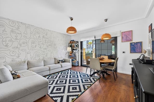 Casa de 4 habitaciones en Playa del Duque, Adeje en venta con piscina garaje - 980.000 € (Ref: 10014789)