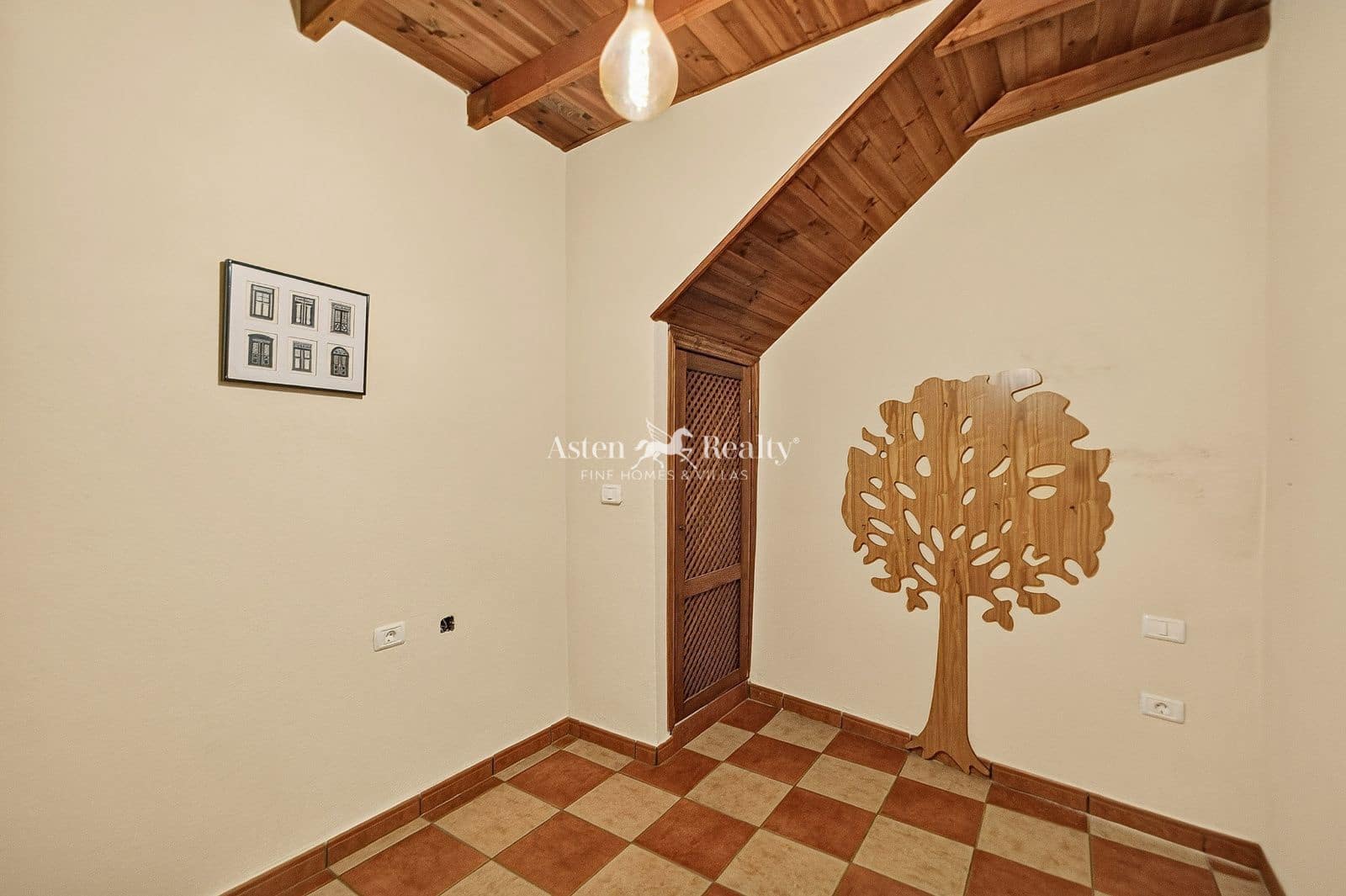 Chalet de 4 habitaciones en Icod de los Vinos en venta con garaje - 319.000 € (Ref: 10014790)
