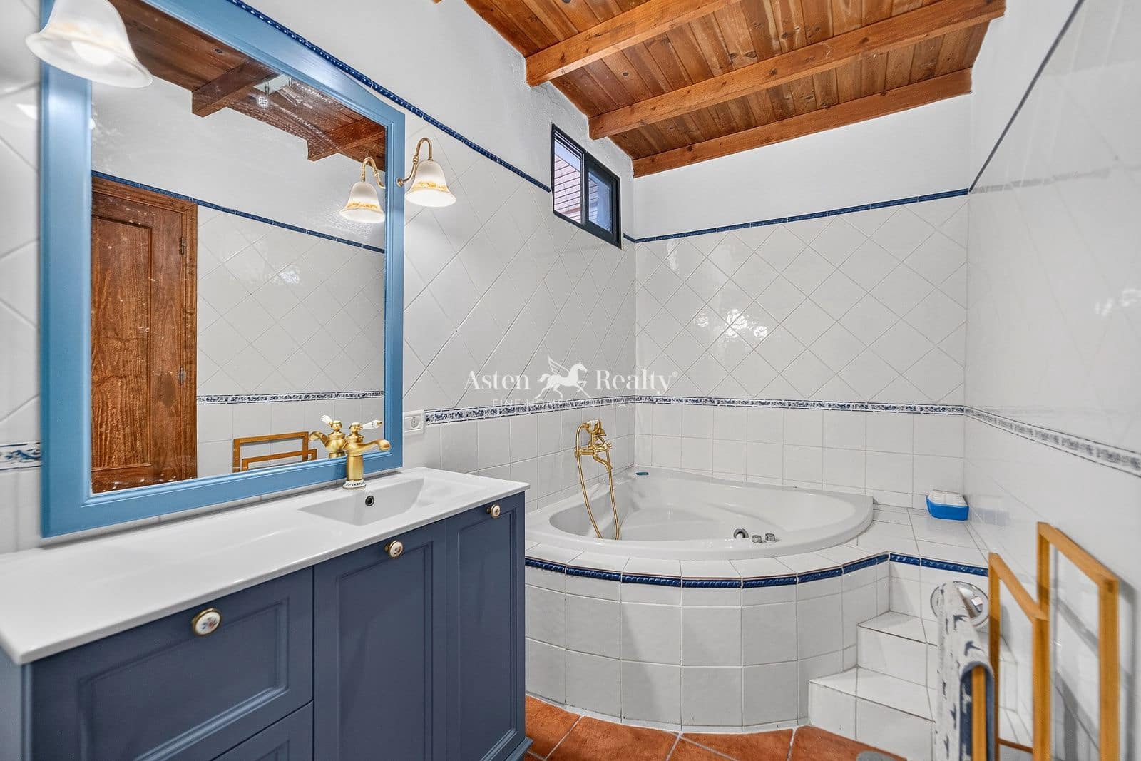 Chalet de 4 habitaciones en Icod de los Vinos en venta con garaje - 319.000 € (Ref: 10014790)