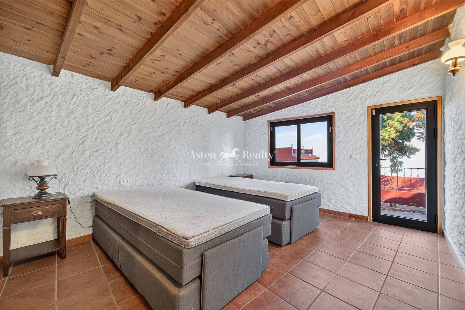Chalet de 4 habitaciones en Icod de los Vinos en venta con garaje - 319.000 € (Ref: 10014790)
