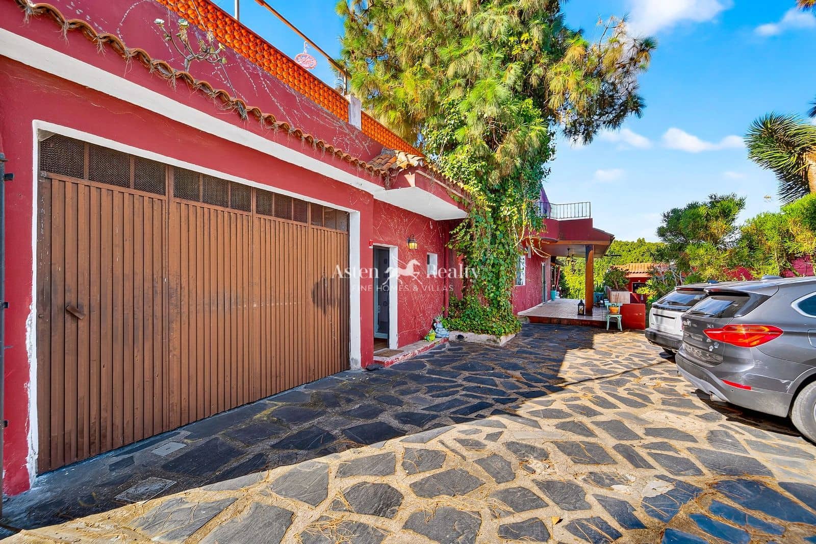 Chalet de 4 habitaciones en Icod de los Vinos en venta con garaje - 319.000 € (Ref: 10014790)
