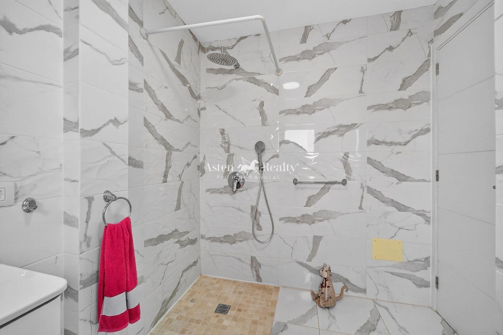 4 sovrum Villa till salu i San Juan de la Rambla med garage - 299 000 € (Ref: 10014791)