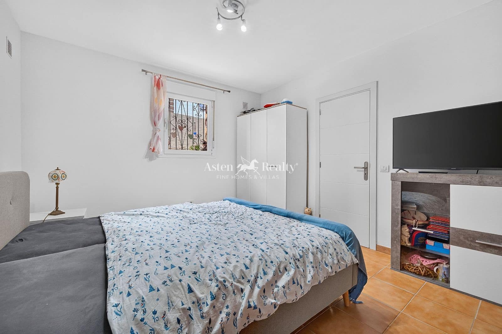 4 sovrum Villa till salu i San Juan de la Rambla med garage - 299 000 € (Ref: 10014791)