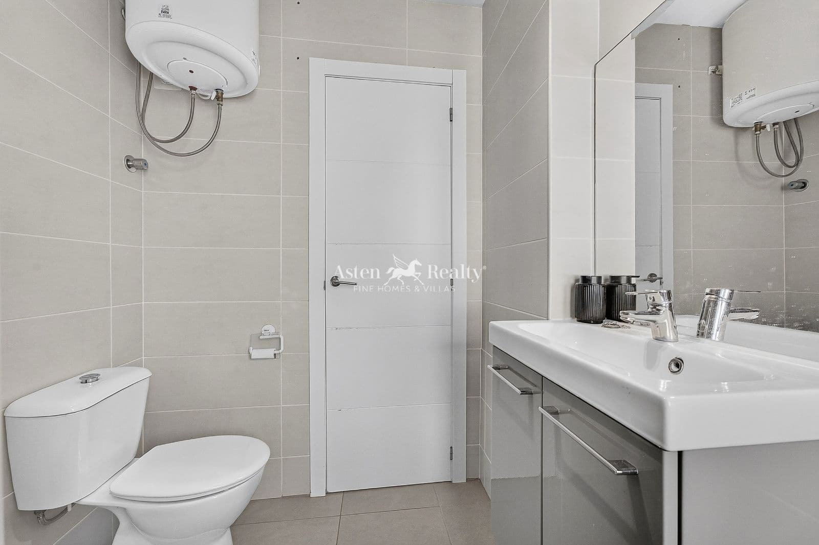 2 sypialnia Mieszkanie na sprzedaż w Adeje - 245 000 € (Ref: 10024607)